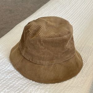 Zara velvet ribbed bucket hat